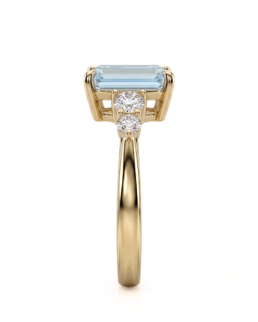 Élané emerald cut Aquamarine diamond accent ring setting in Yellow Gold, side profile | SARATTI