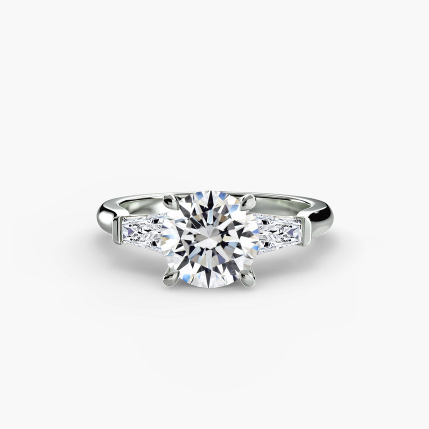 IMPERIAL – Round Cut Baguette Three-Stone Ring Setting in White Gold | SARATTI