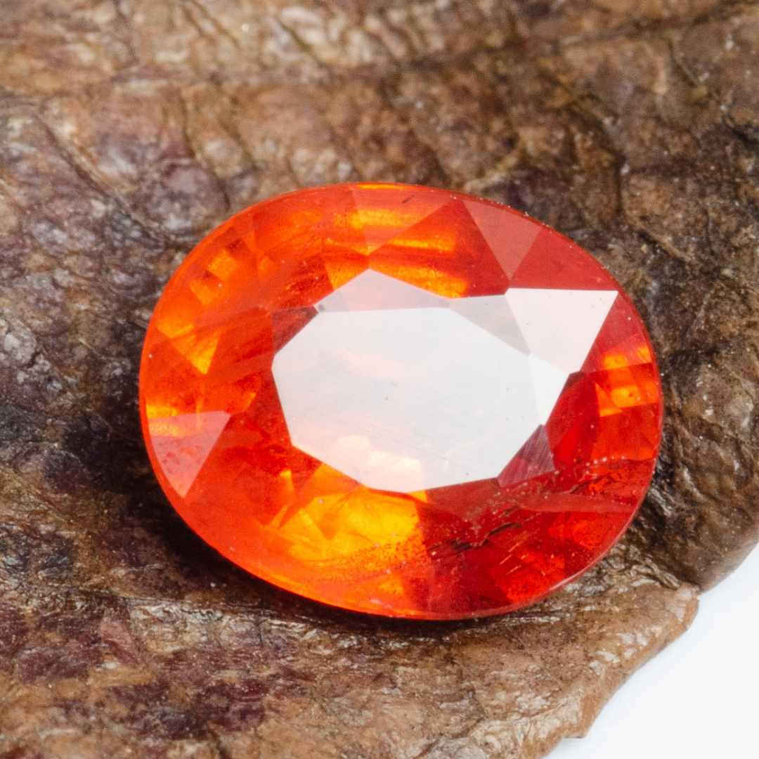 orange spessartine garnet 1.29 carat for jewelry | SARATTI
