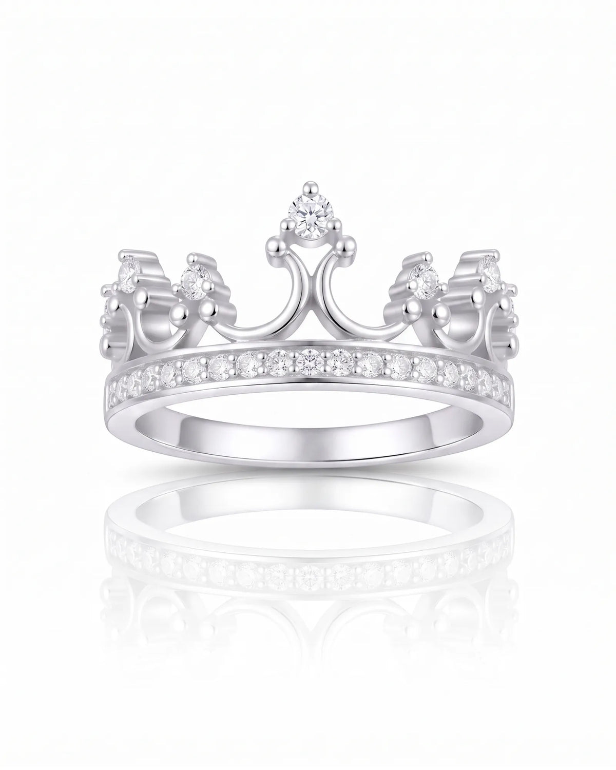 Platinum tiara wedding band highlighting the curved crown silhouette and diamond-set arches | SARATTI