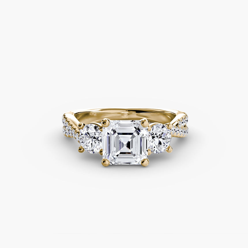 TRILOGIA – Asscher Cut Pavé Three-Stone Ring Setting in Yellow Gold | SARATTI
