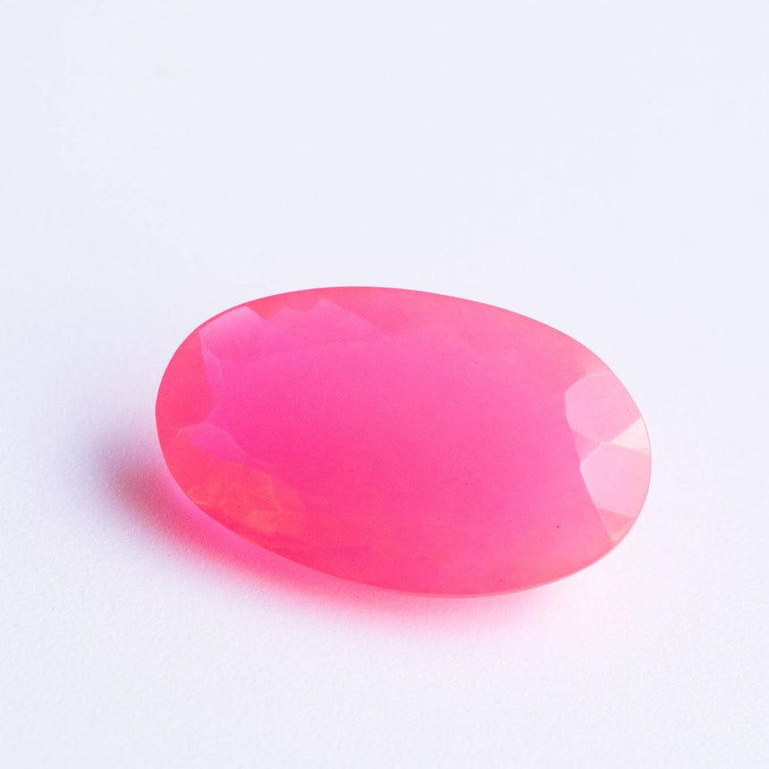 4.2 Carats, Rich Pink Ethiopian Natural Opal Oval 5.22mm x 5.43mm - Modern Gem Jewelry