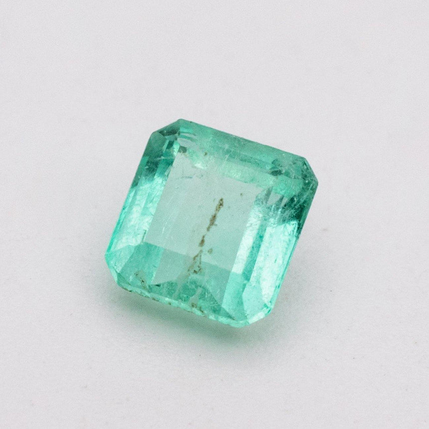 Emerald Gemstone | Low Grade Green | 1.09 Carats Minor-Oil | Custom Jewelry | Modern Gem Jewelry