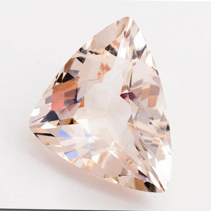 4.02 Carats Trillion Shape Peach Natural Morganite 13.1 x 10.5mm - Modern Gem Jewelry