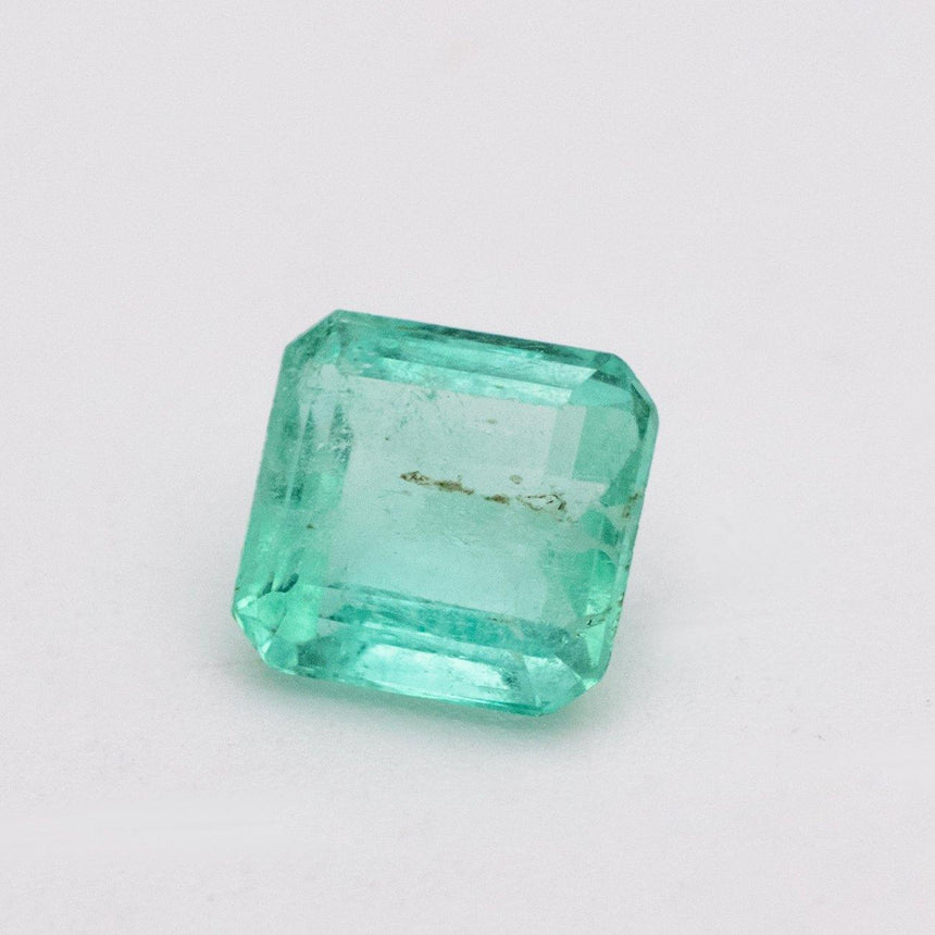 Emerald Gemstone | Low Grade Green | 1.09 Carats Minor-Oil | Custom Jewelry | Modern Gem Jewelry