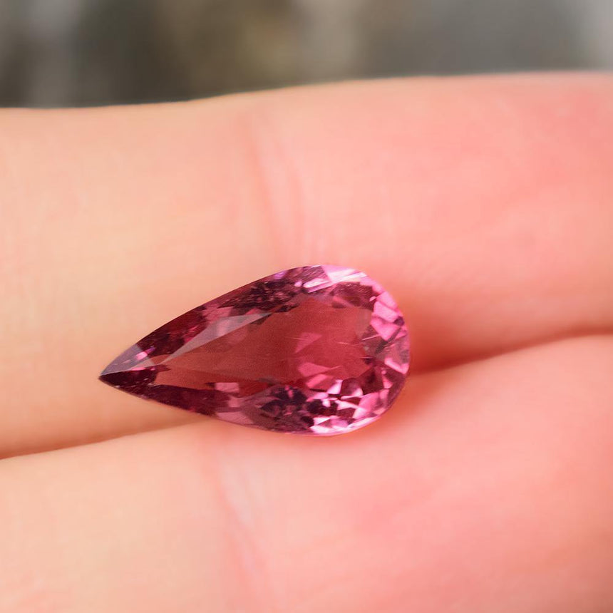 2.475 carats Pear Shape Natural Rubellite Tourmaline | 13.2 x 7.4mm - Modern Gem Jewelry
