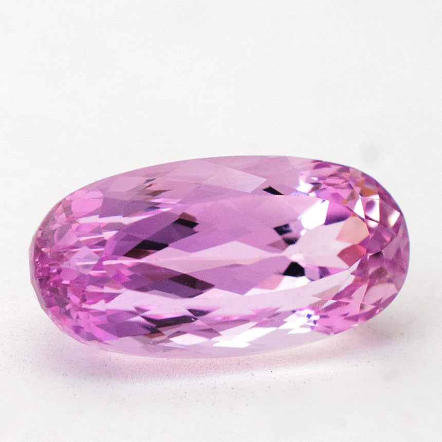 11.8 Carats Purple Pink Natural Kunzite Oval  | 18 mm X 9mm - Modern Gem Jewelry