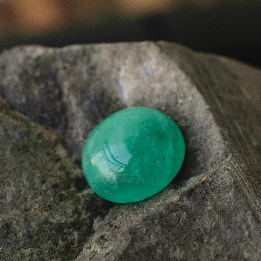1.85 Carats Oval Natural Emerald Loose Gemstone | 8.25 x 7.36x 3.97mm - Modern Gem Jewelry