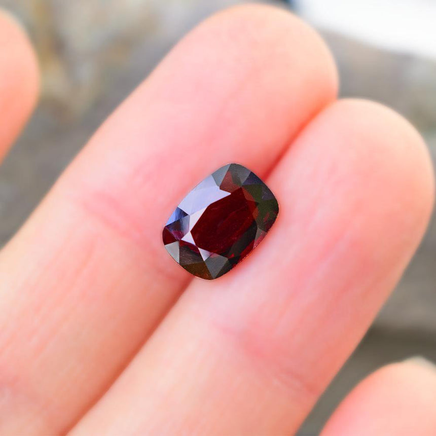 2.05 Carats Cushion Red Natural Spinel Gemstone 9.3 x 6.8 x 3.5mm - Modern Gem Jewelry