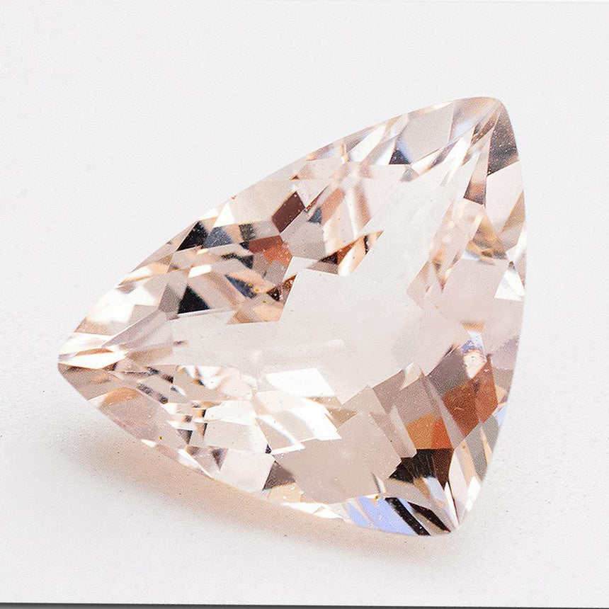 4.02 Carats Trillion Shape Peach Natural Morganite 13.1 x 10.5mm - Modern Gem Jewelry