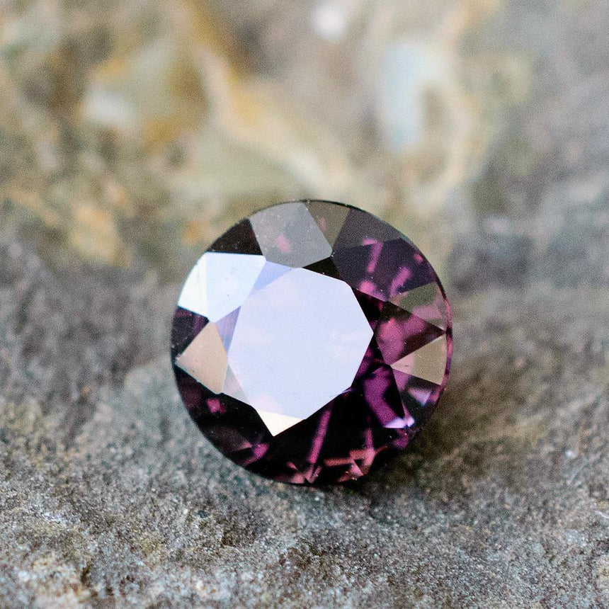 1.35 Carats Bluish Purple Round Natural Spinel 6.25 x 6..25 x 4.68mm - Modern Gem Jewelry