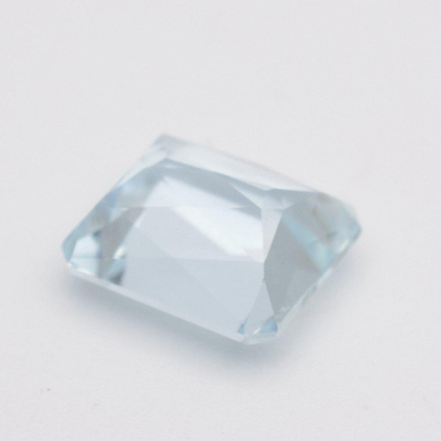 2.21 Carats Natural Aquamarine Emerald Cut Loose Gemstone - Modern Gem Jewelry
