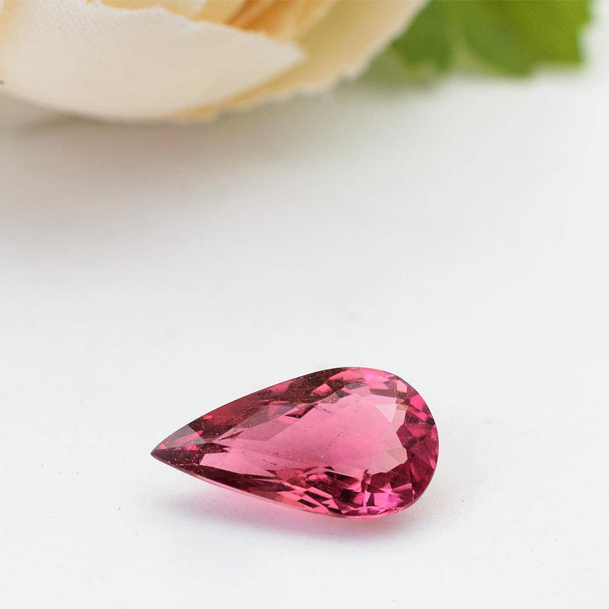2.475 carats Pear Shape Natural Rubellite Tourmaline | 13.2 x 7.4mm - Modern Gem Jewelry
