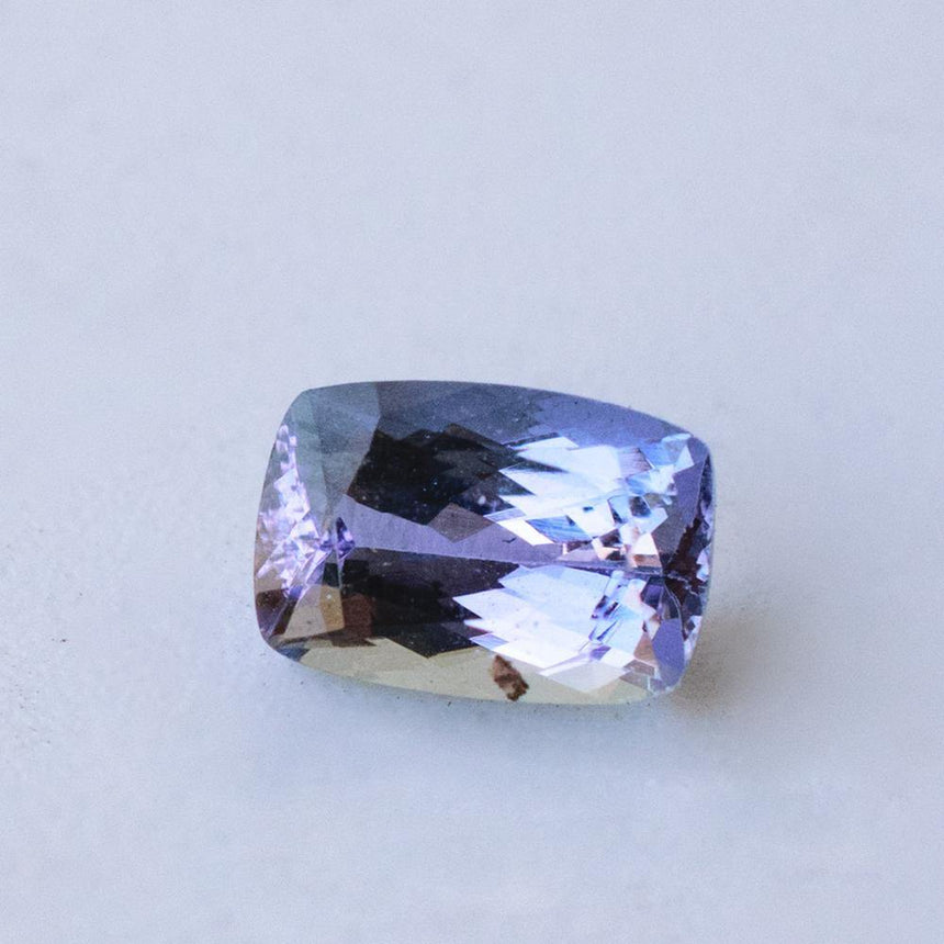 1.08 Carats Cushion Bluish Violet Natural Tanzanite Gemstone 7.2mm x 5mm - Modern Gem Jewelry