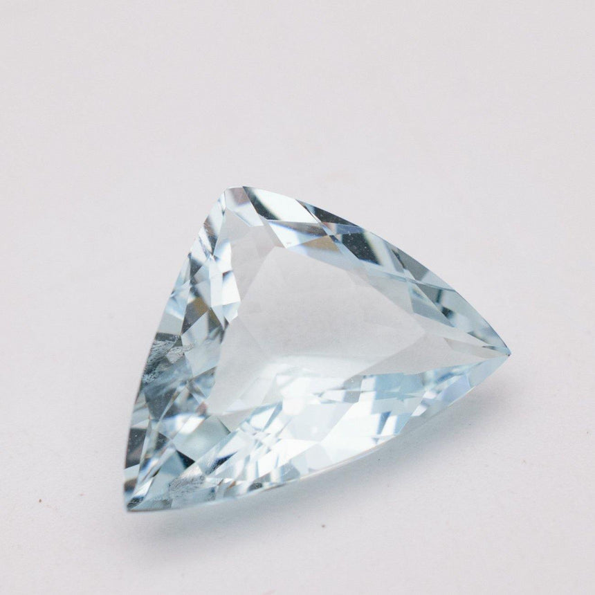 5.05 Carats Brazilian Blue Natural Aquamarine Loose Gemstone Trillion  Cut - Modern Gem Jewelry