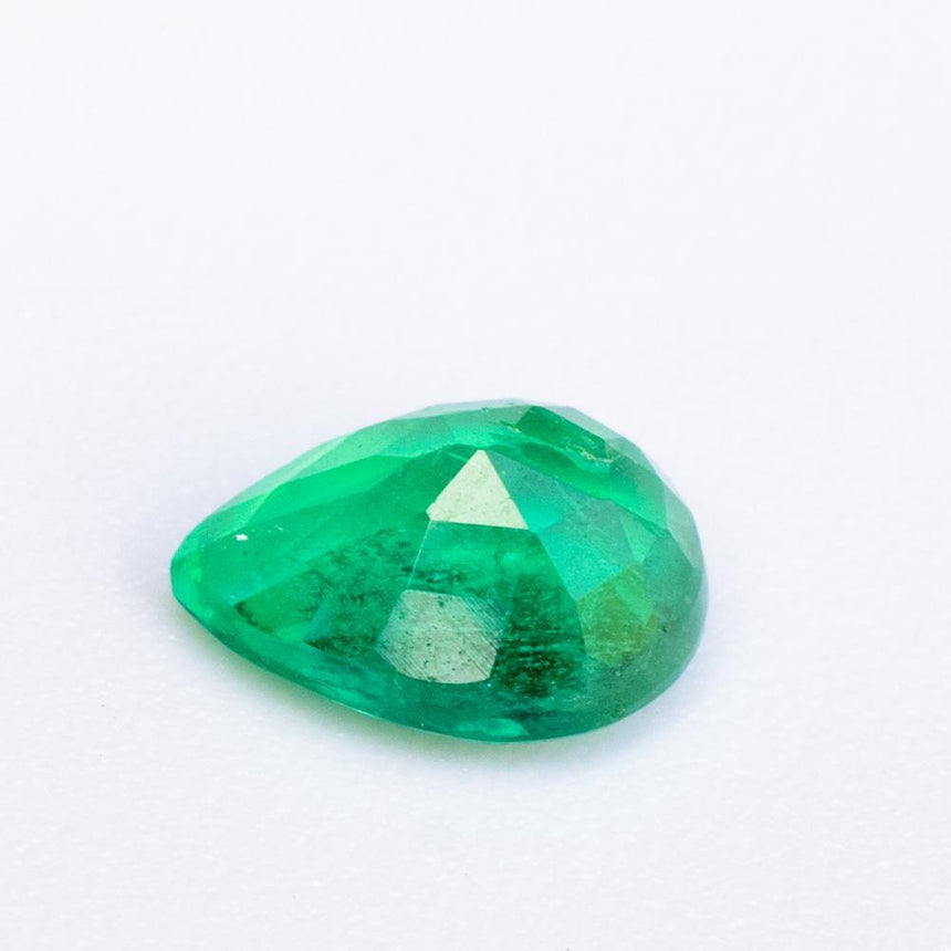 0.65 natural emerald gemstone