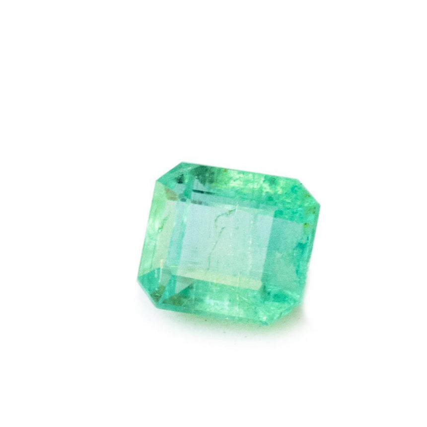 0.86 Carats Zambian Natural Emerald Gemstone | 5.5 mm x 4.8 mm - Modern Gem Jewelry
