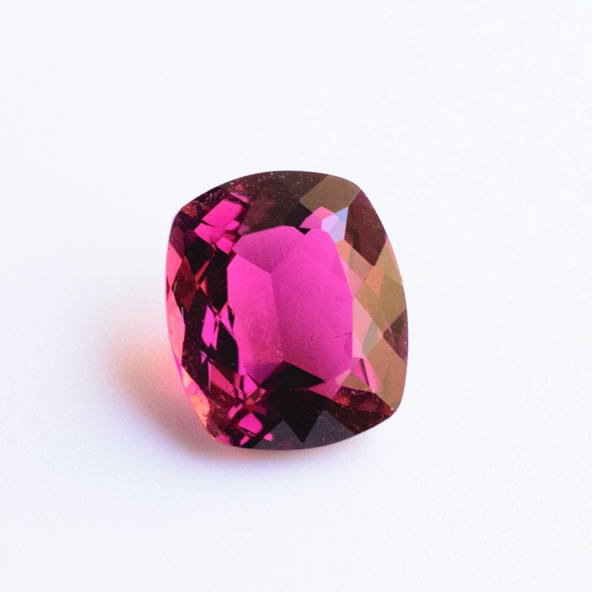 3.23 Carats Intense Purple Red Natural Rubellite Tourmaline Cushion Cut - Modern Gem Jewelry