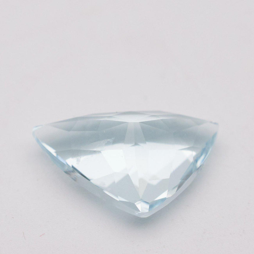 5.05 Carats Brazilian Blue Natural Aquamarine Loose Gemstone Trillion  Cut - Modern Gem Jewelry