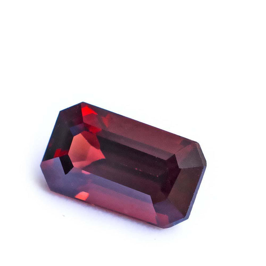 1.19 Carats Intense Red Natural Spinel Octagonal Shape | 4.7mmx8.3mm - Modern Gem Jewelry