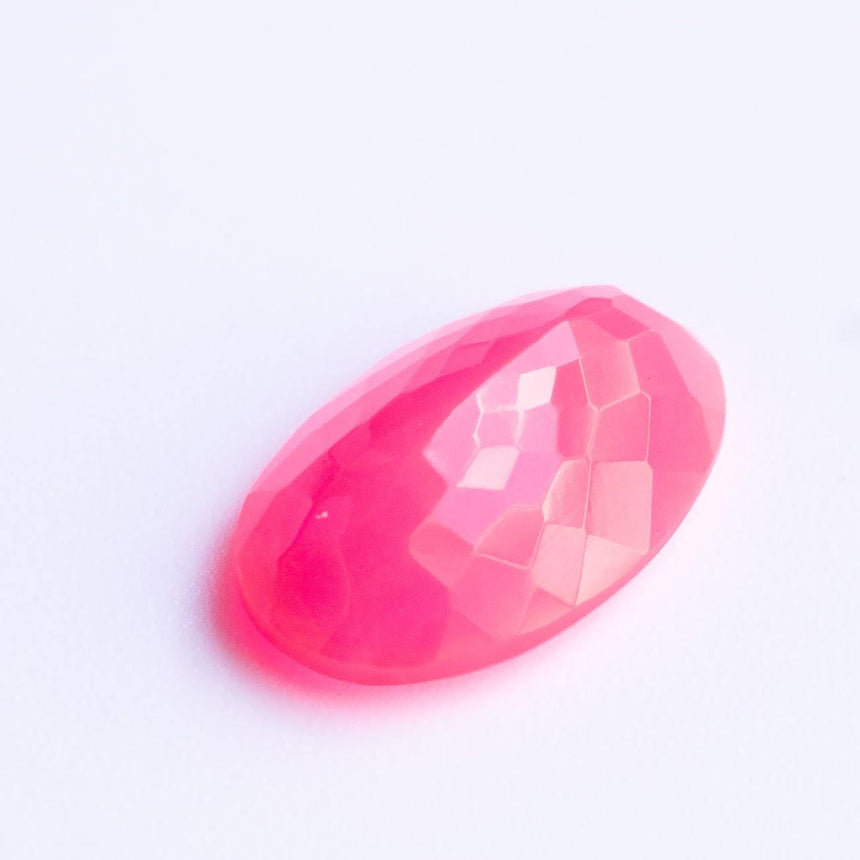 4.2 Carats, Rich Pink Ethiopian Natural Opal Oval 5.22mm x 5.43mm - Modern Gem Jewelry