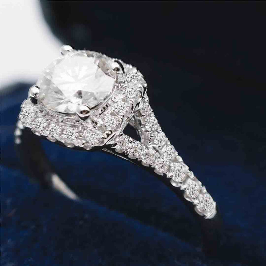 18K White Gold Moissanite Halo Engagement Ring