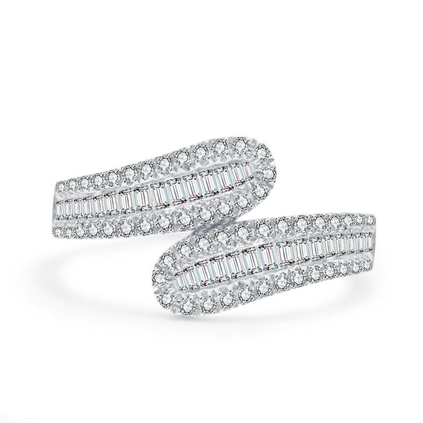 Baguette and Round Diamond Band in White Gold | Modern Gem Jewelry | Saratti