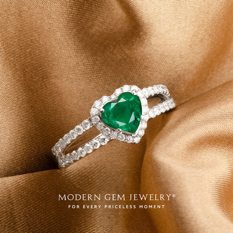 Emerald Promise Ring in Split Shank Design | Modern Gem Jewelry | Saratti