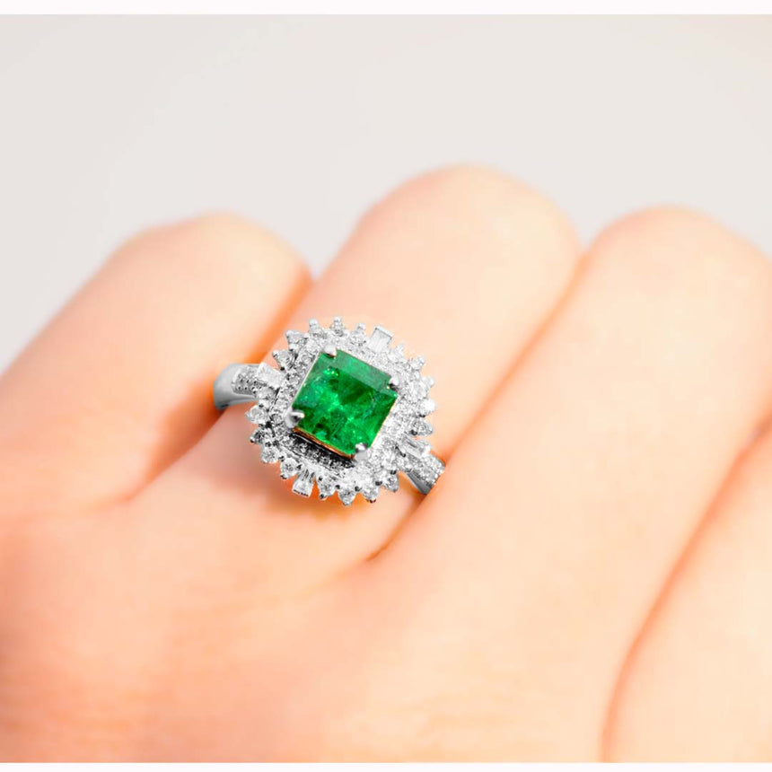 18K White Gold Unique Antique Emerald & Diamond Ring