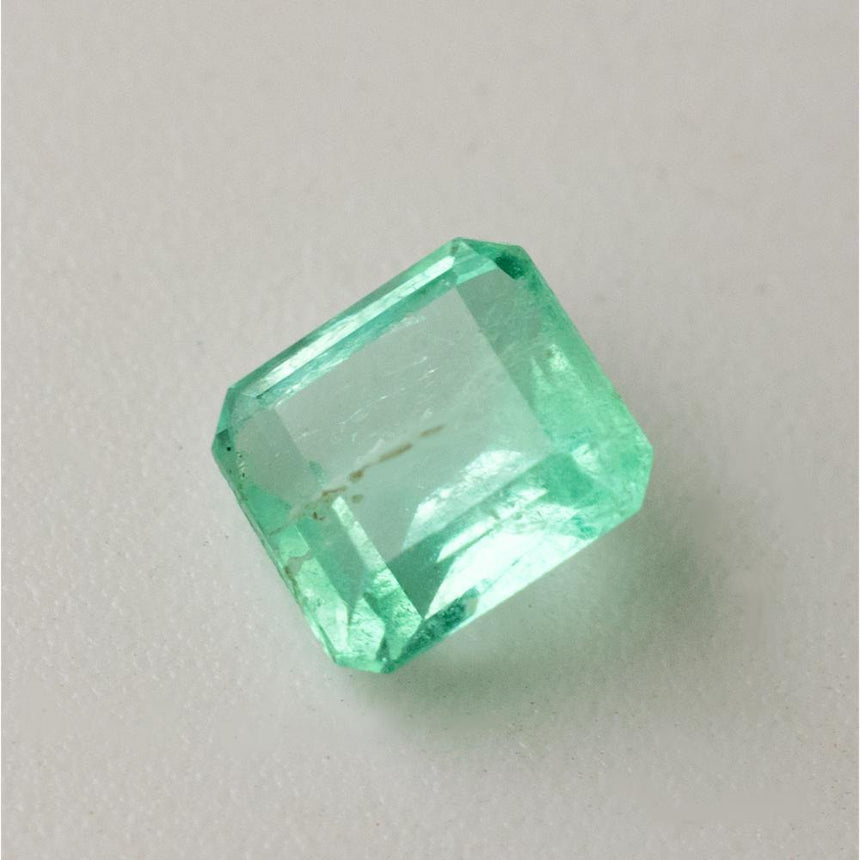 Emerald Gemstone | Low Grade Green | 1.09 Carats Minor-Oil | Custom Jewelry | Modern Gem Jewelry
