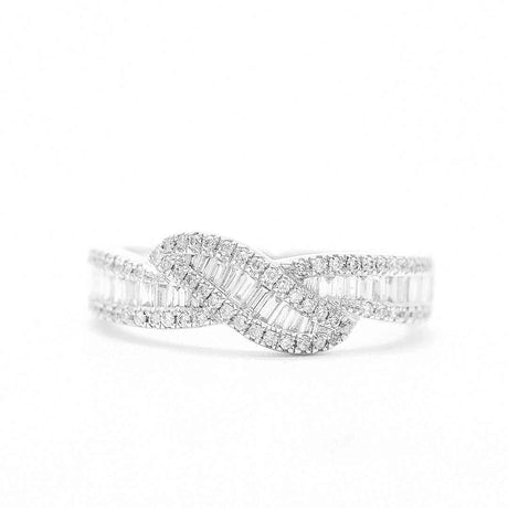 Baguette Eternity Band with Diamonds in White Gold | Custom Made Wedding Rings | Modern Gem Jewelry | Saratti