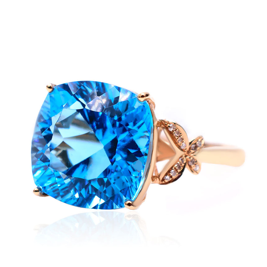 Floral-Design-London-Blue-Topaz-Diamond Rose Gold Ring | Modern Gem Jewelry | Saratti