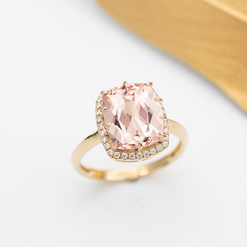 Vintage Natural Morganite and Diamond Yellow Gold Ring