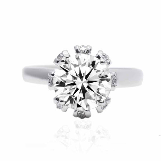 Flora Vintage Moissanite Engagement Ring in White Gold | Modern Gem Jewelry | Saratti