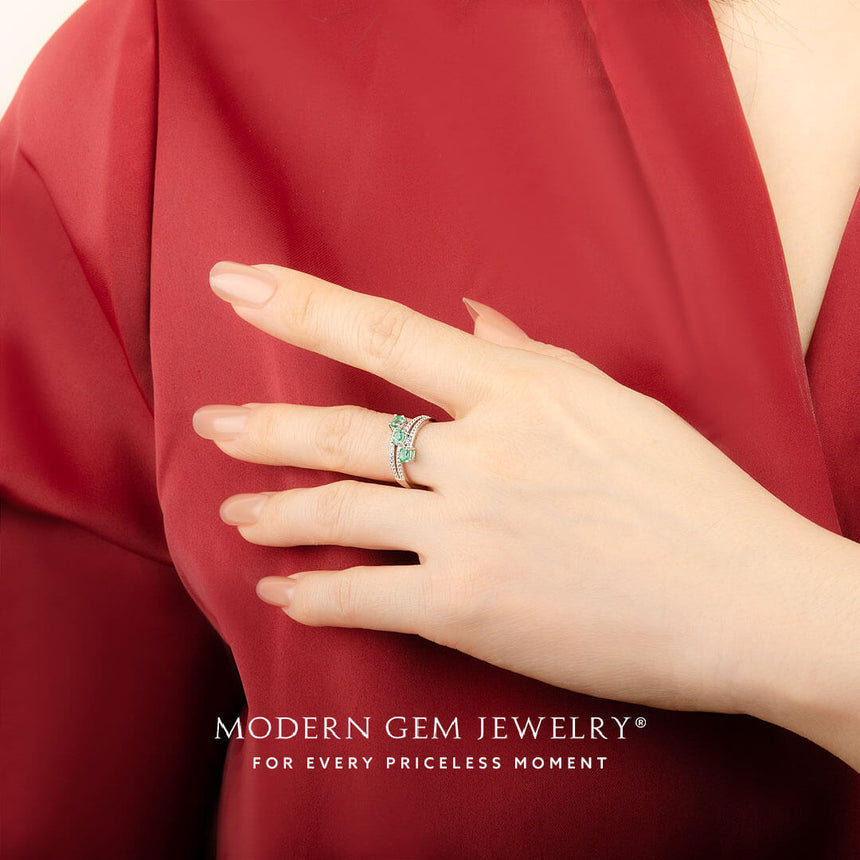 Green Emerald Birthstone Ring on Woman | Modern Gem Jewelry | Saratti
