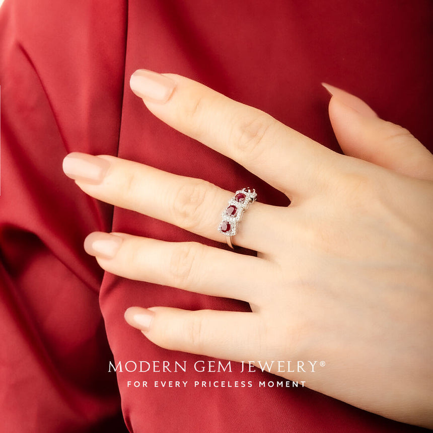 Red Ruby Ring with Natural Diamonds in 18K White Gold Ring | Modern Gem Jewelry | Saratti