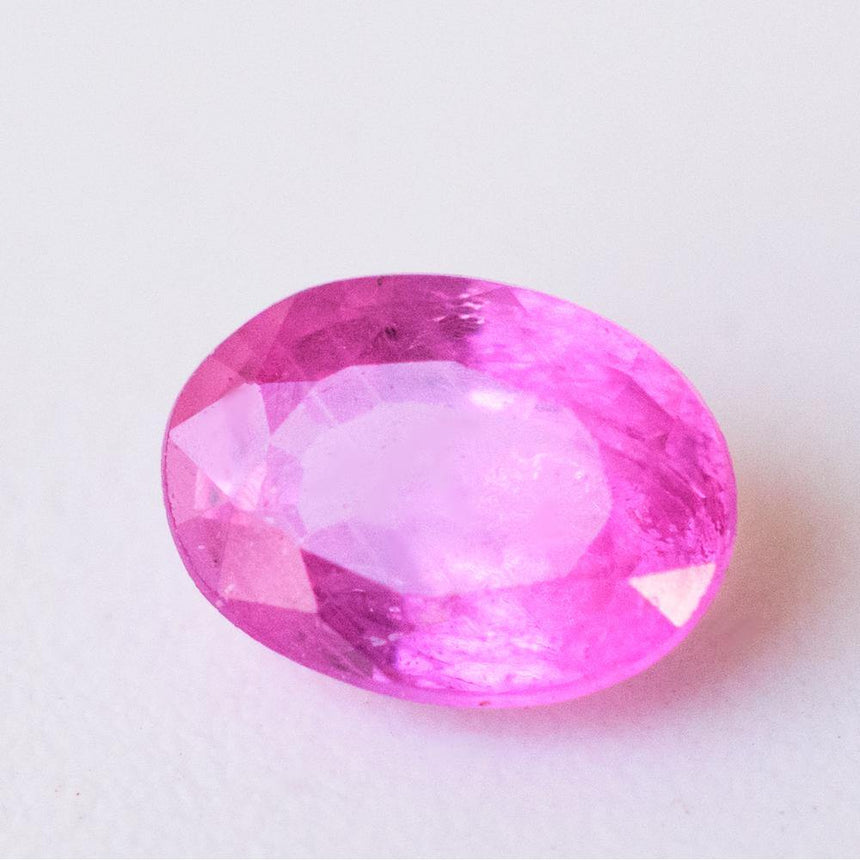 Natural Sapphire Gemstone | Oval Cut Pink | 1.07 Carats Heated | Custom Jewelry | Modern Gem Jewelry