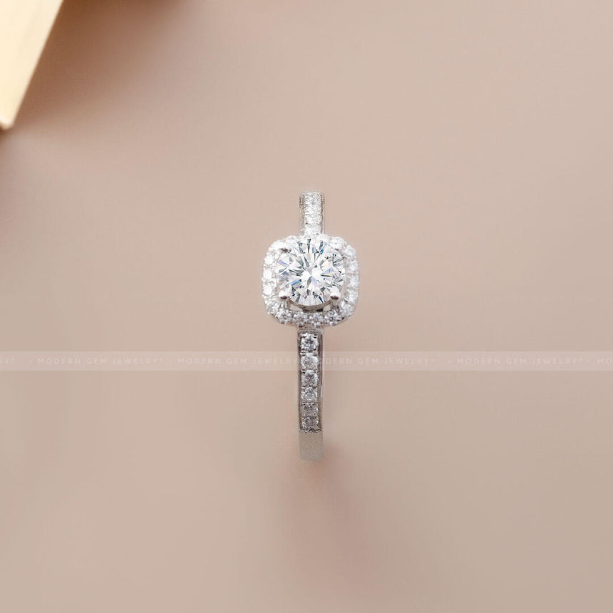 White Gold Diamond Halo Engagement Ring