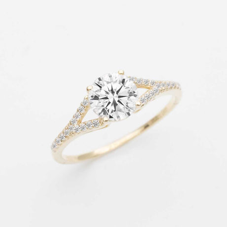 Fantastic Split Shank Engagement Ring in 18K Yellow Gold | Custom Diamond Engagement Rings | Modern Gem Jewelry | Saratti
