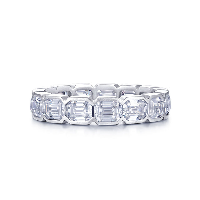 Wedding Band For Emerald Cut Engagement Ring in White Gold | Modern Gem Jewelry | Saratti