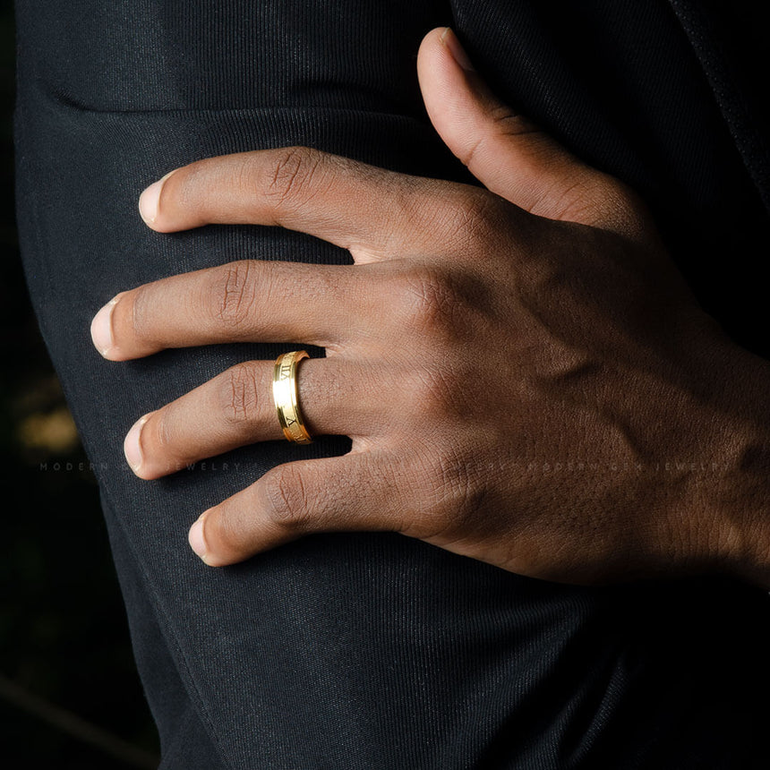 Sleek Matte Finish 18K Yellow Gold