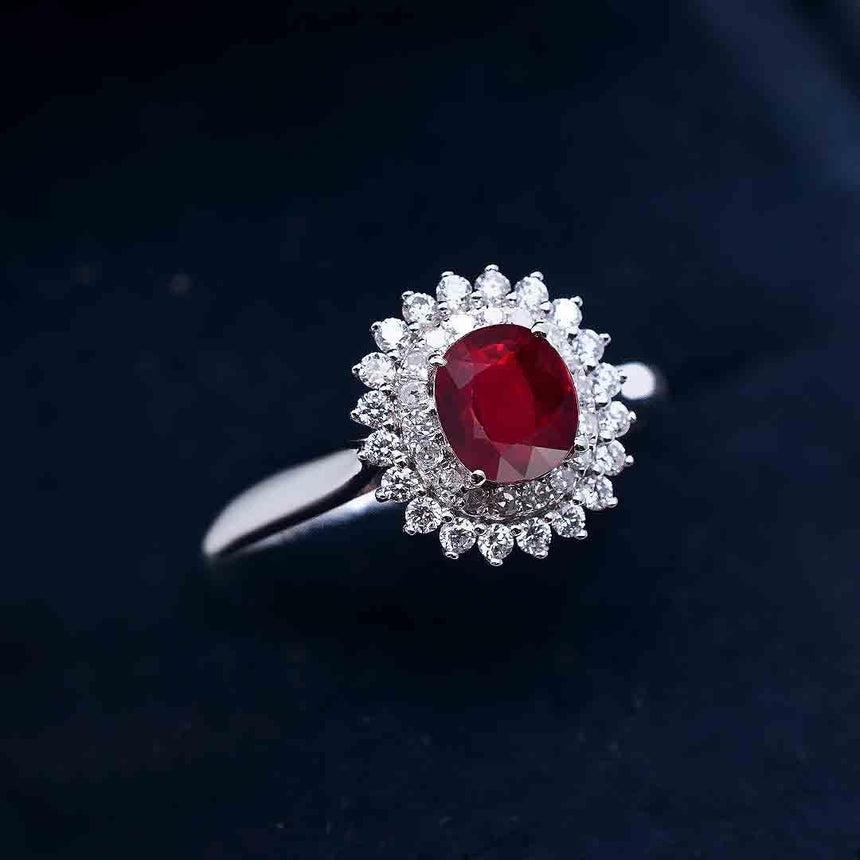 Ruby Ring For Women | Oval Ruby and Diamonds 18K White Gold Ring | Modern Gem Jewelry | Saratti