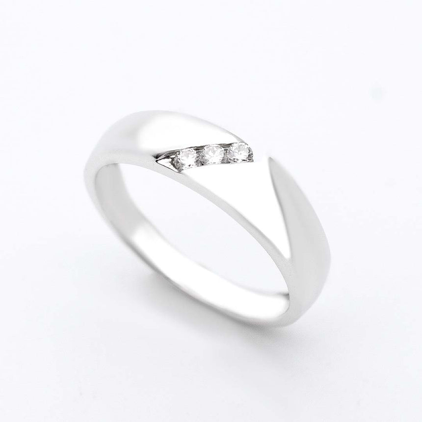 4mm Mens Wedding Band For Him | Modern Gem Jewelry | Saratti