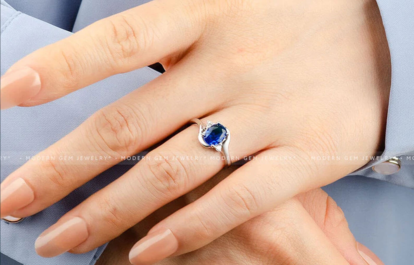 Avant-Garde Split Shank Oval Royal Blue Sapphire Ring - Sapphire Engagement Ring Settings and Styles for 2023 – Saratti