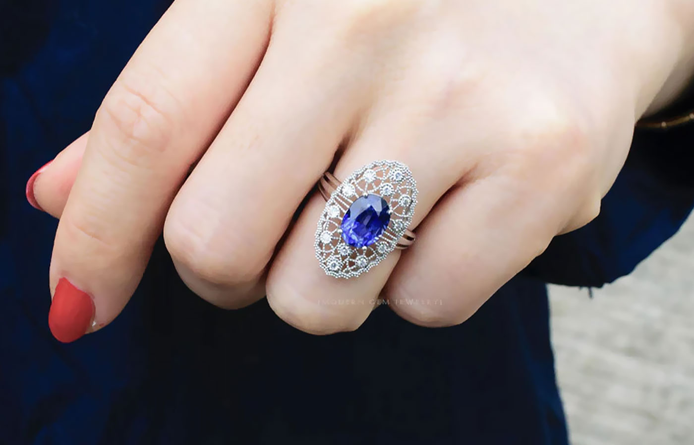 Classic Art Deco Inspired Blue Sapphire and Diamond Ring  on Model's Finger -  Saratti’s 2023 Selection of Women's Sapphire Rings - Elevate Your Elegance – Saratti