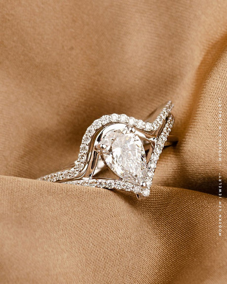 Engagement Ring Vs. Wedding Ring | Do You know the Difference?