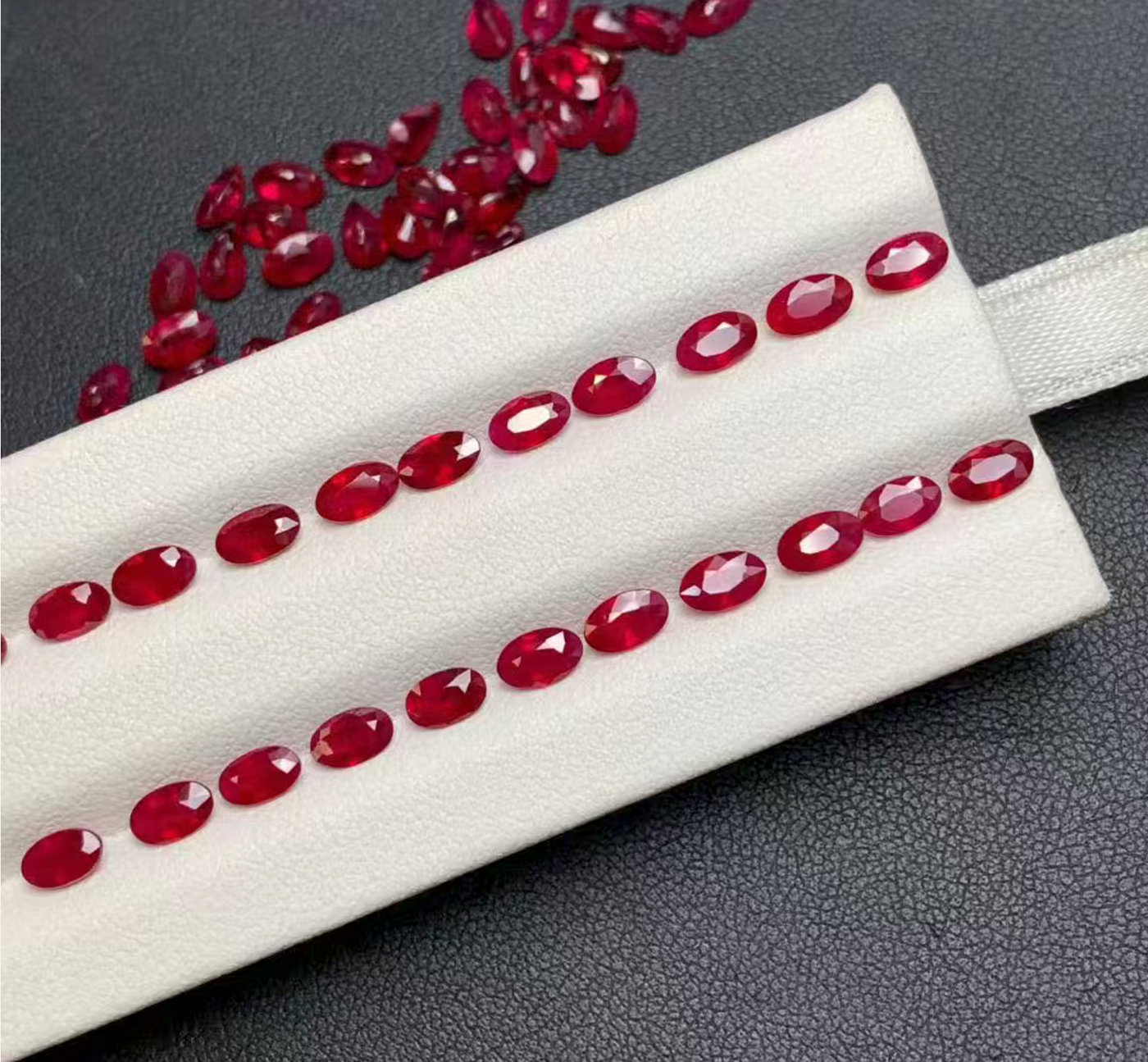 Ruby Color Chart: A Complete Guide to Every Shade of Ruby