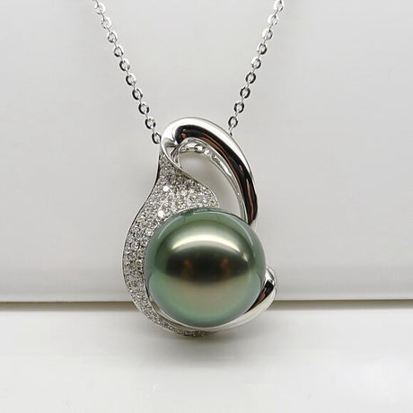 Tahitian Pearls - The Tantalizing Mystical Secrets of the Ocean