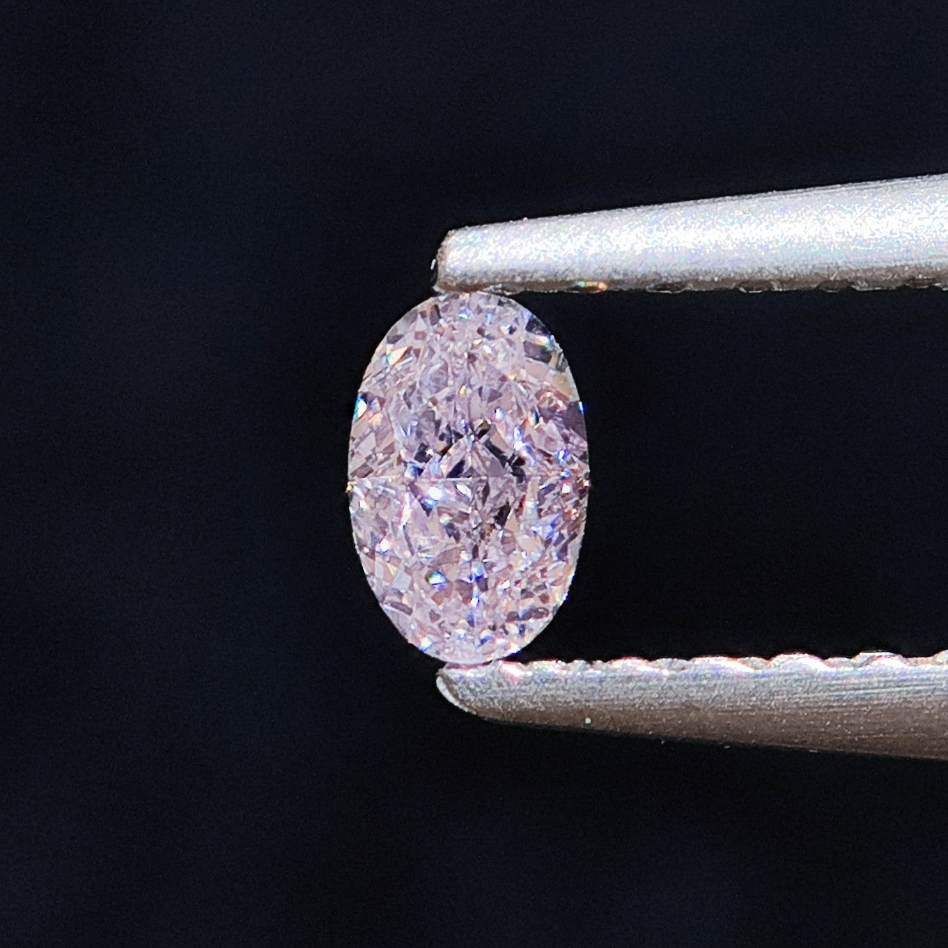 0.32 carat Oval Light Pink Natural Diamond | GIA Certified