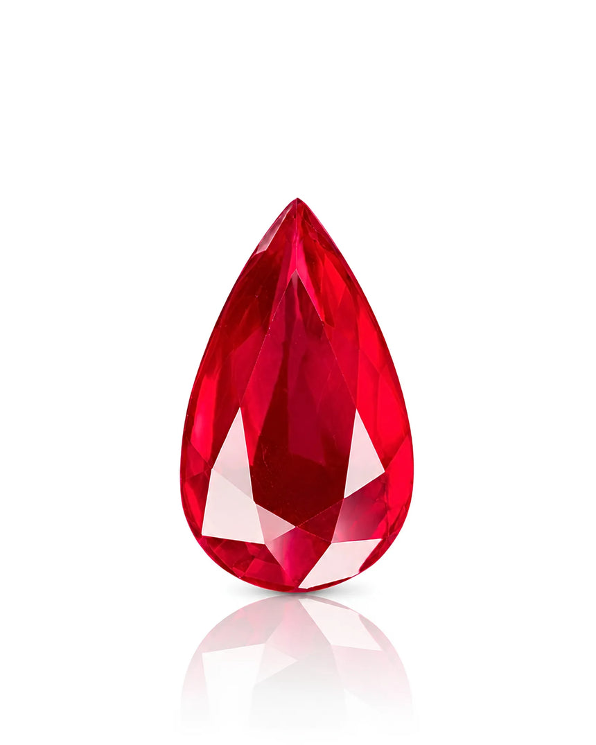 Guild report for 0.75 CTS Natural Ruby documenting Pigeon's Blood colour and strong fluorescence | SARATTI